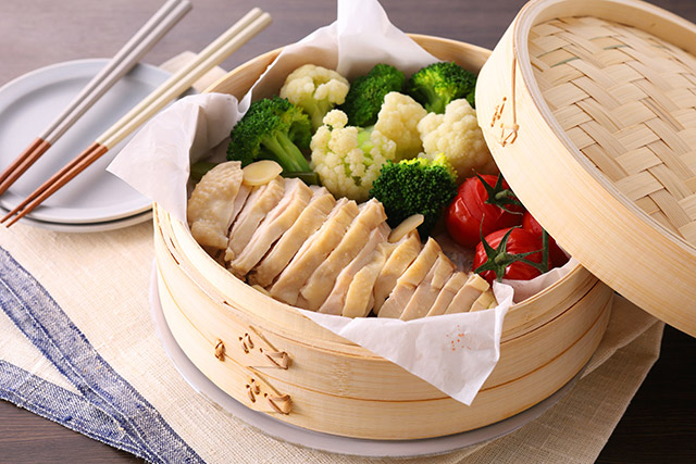  蒸し鶏と蒸し野菜