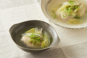 手羽先の旨味ねぎスープ