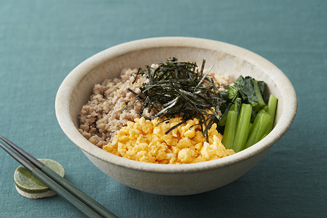 長谷川あかりさん考案の塩そぼろ丼